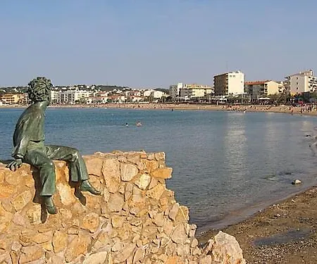 A 100 Mts Playa,con Dos Piscinas Apartment
