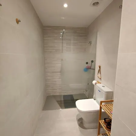 A 100mts Playa,dos Piscinas, Wifi, Luminoso